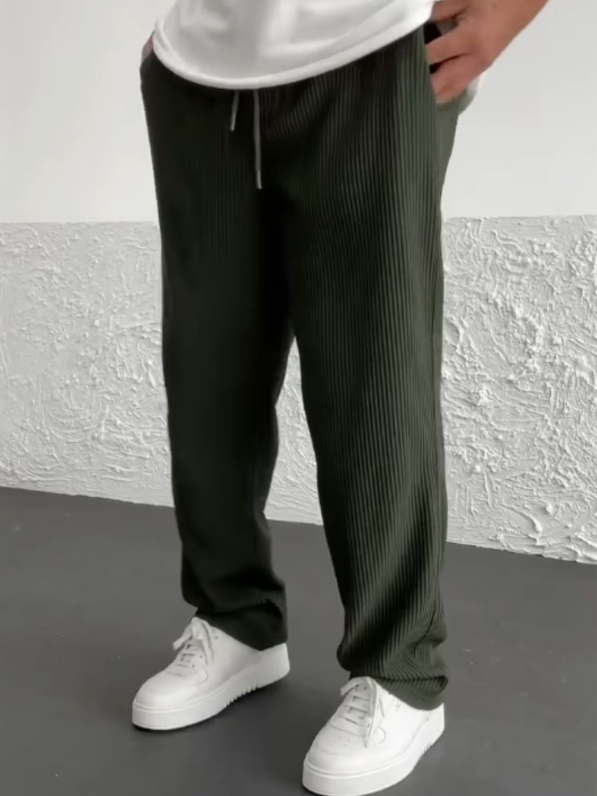 Pantalon tube côtelé