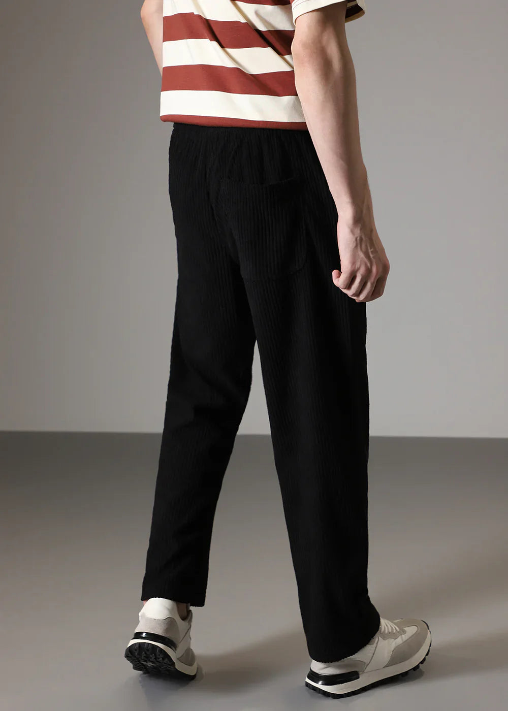 Pantalon tube côtelé