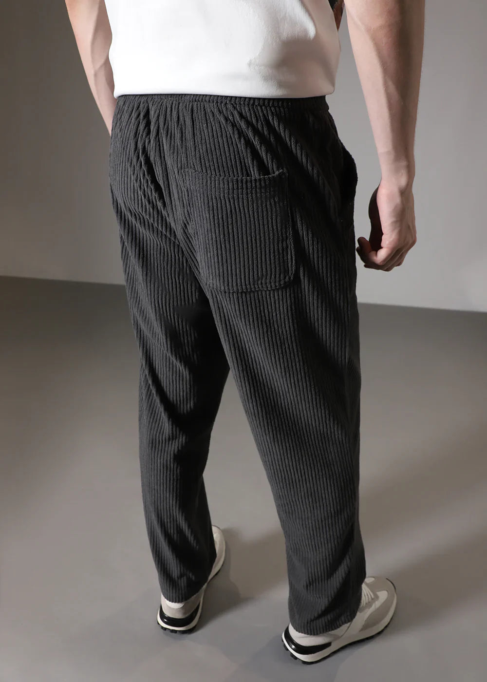 Pantalon tube côtelé