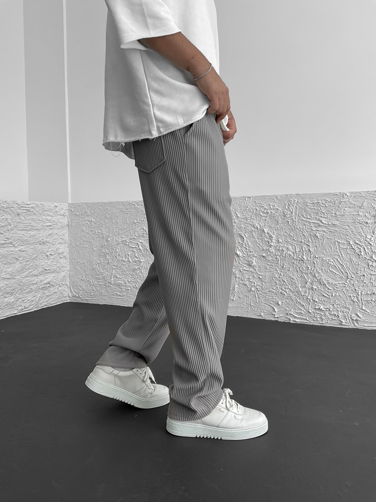Pantalon tube côtelé